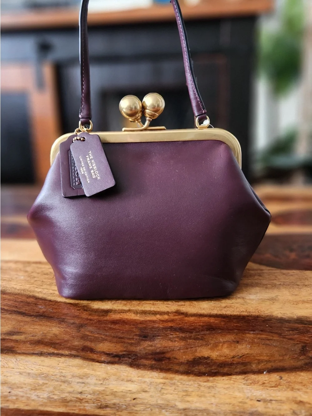 Coach small KissLock Top Handle Bag in Blackcurrant - Picture 1 of 8
